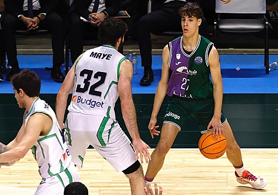 Guillermo del Pino debuta en partido oficial con el Unicaja a los 17